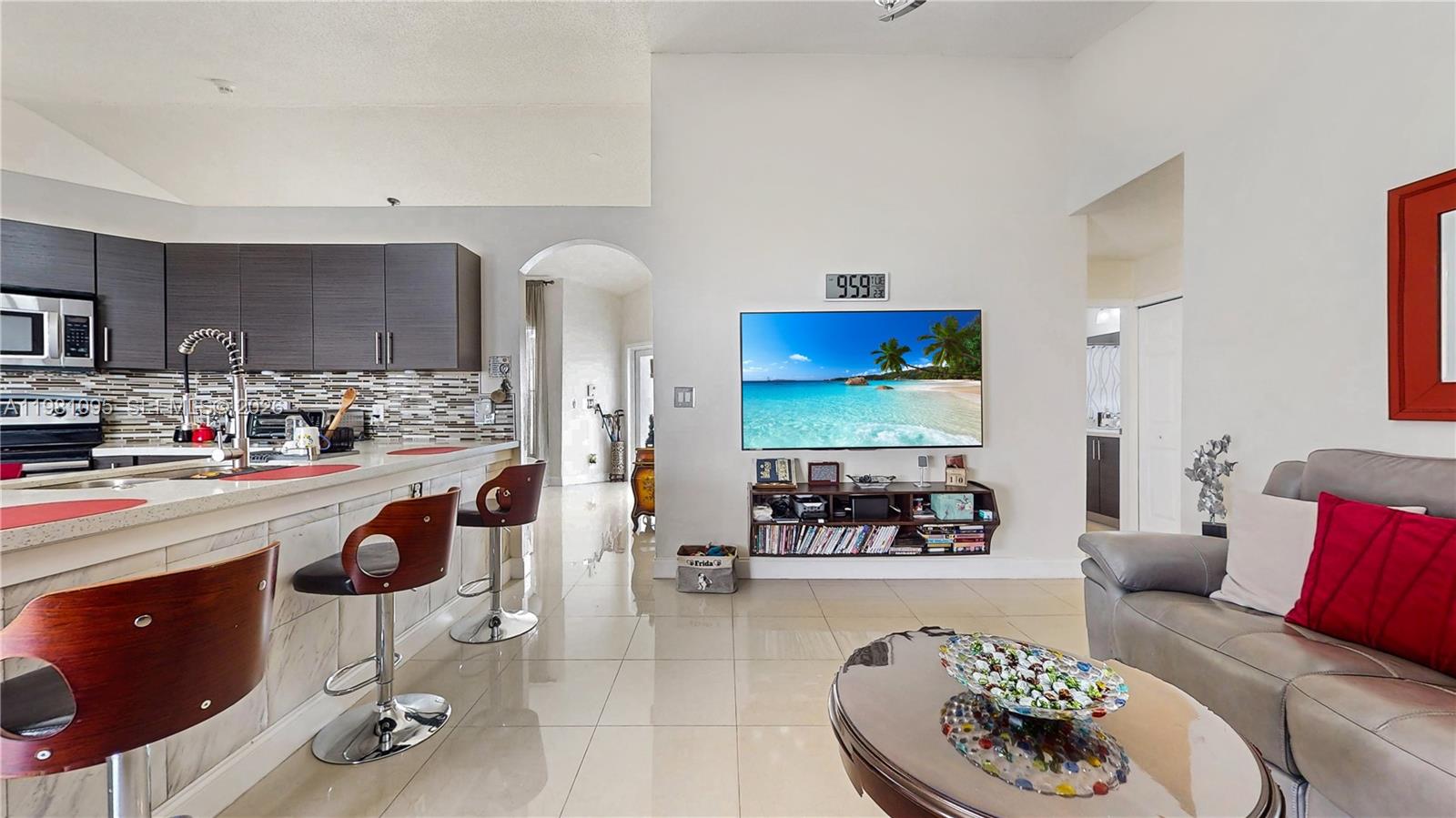 8070 Southwest 157th Place Miami, FL 33193 - Photo 10 of 27