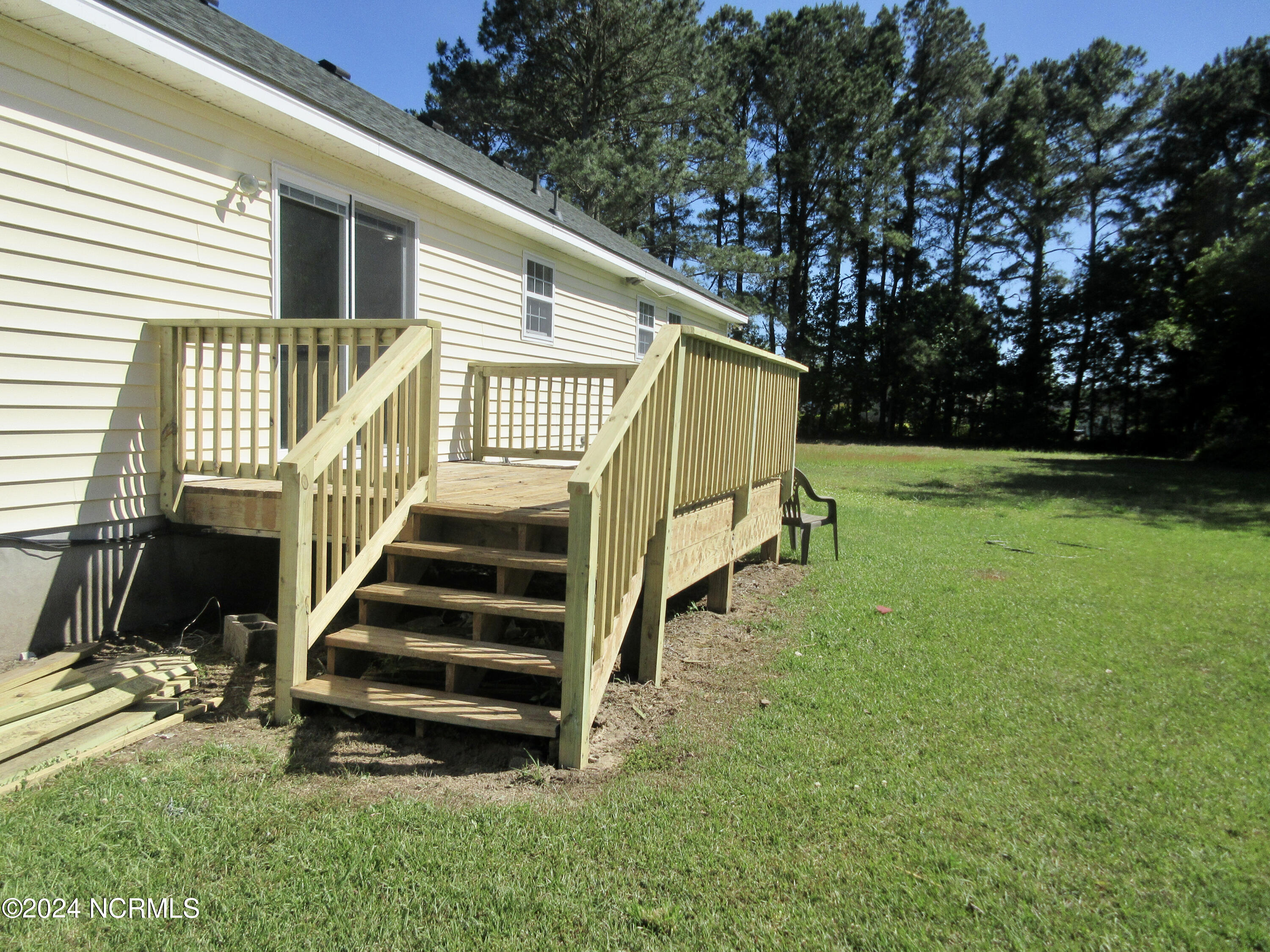 318 Maple Road Currituck, NC 27929 - Photo 6 of 18 Rear Deck