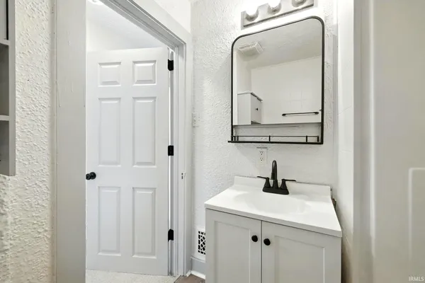 $109,000 | 4202 Hanna Street, Fort Wayne, IN 46806