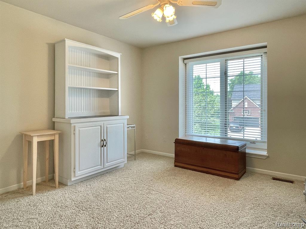 1070 Moran Drive Rochester, MI 48307 - Photo 39 of 60