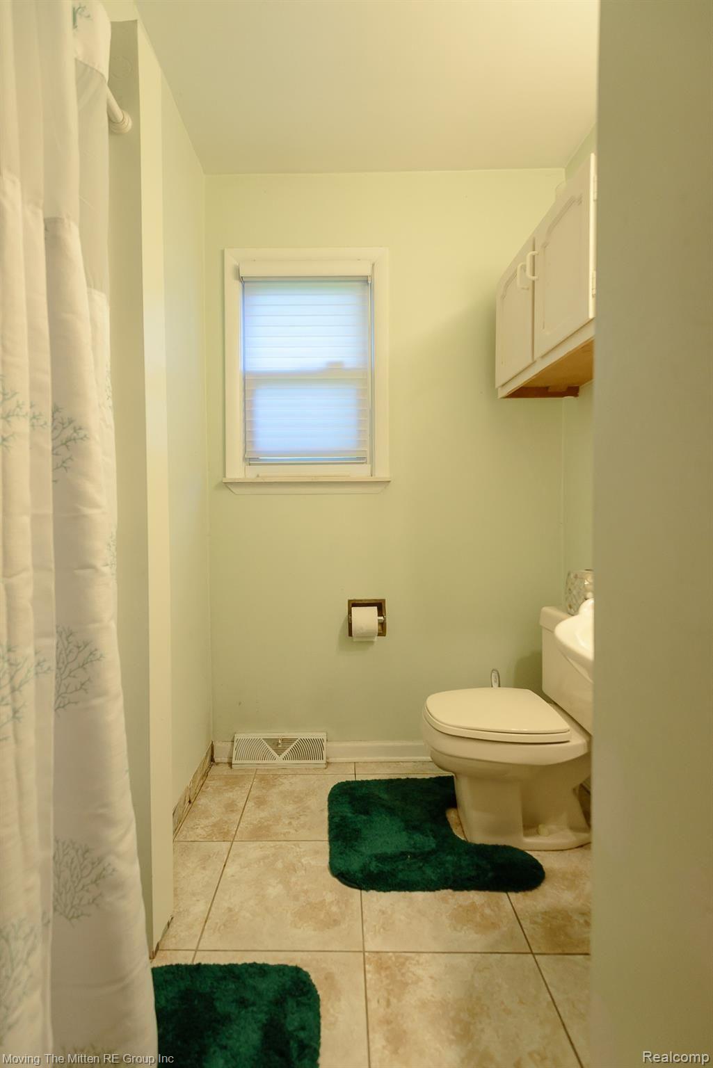 41280 Cherry Hill Road Canton, MI 48187 - Photo 22 of 51 MTM_41280_cherry_hill-32.jpg