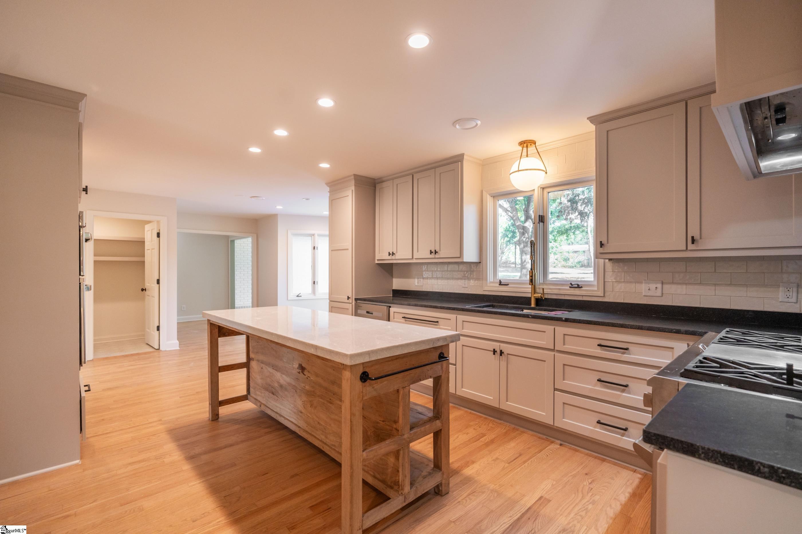 1315 Moore Road Simpsonville, SC 29681 - Photo 10 of 39