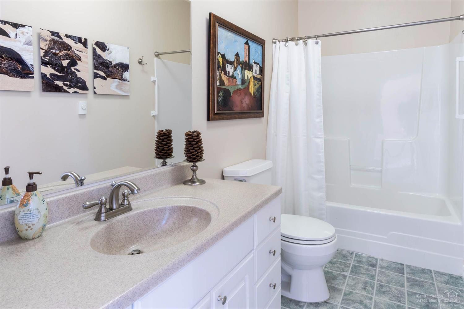 17939 Plainview Road Bend, OR 97703 - Photo 12 of 24 Full Bath downstairs w/4th bedroom/offic