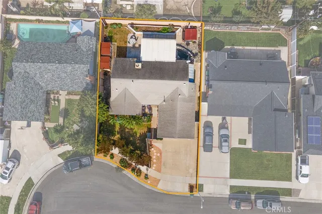 $1,080,000 | 6021 Ivory Circle, Huntington Beach, CA 92647