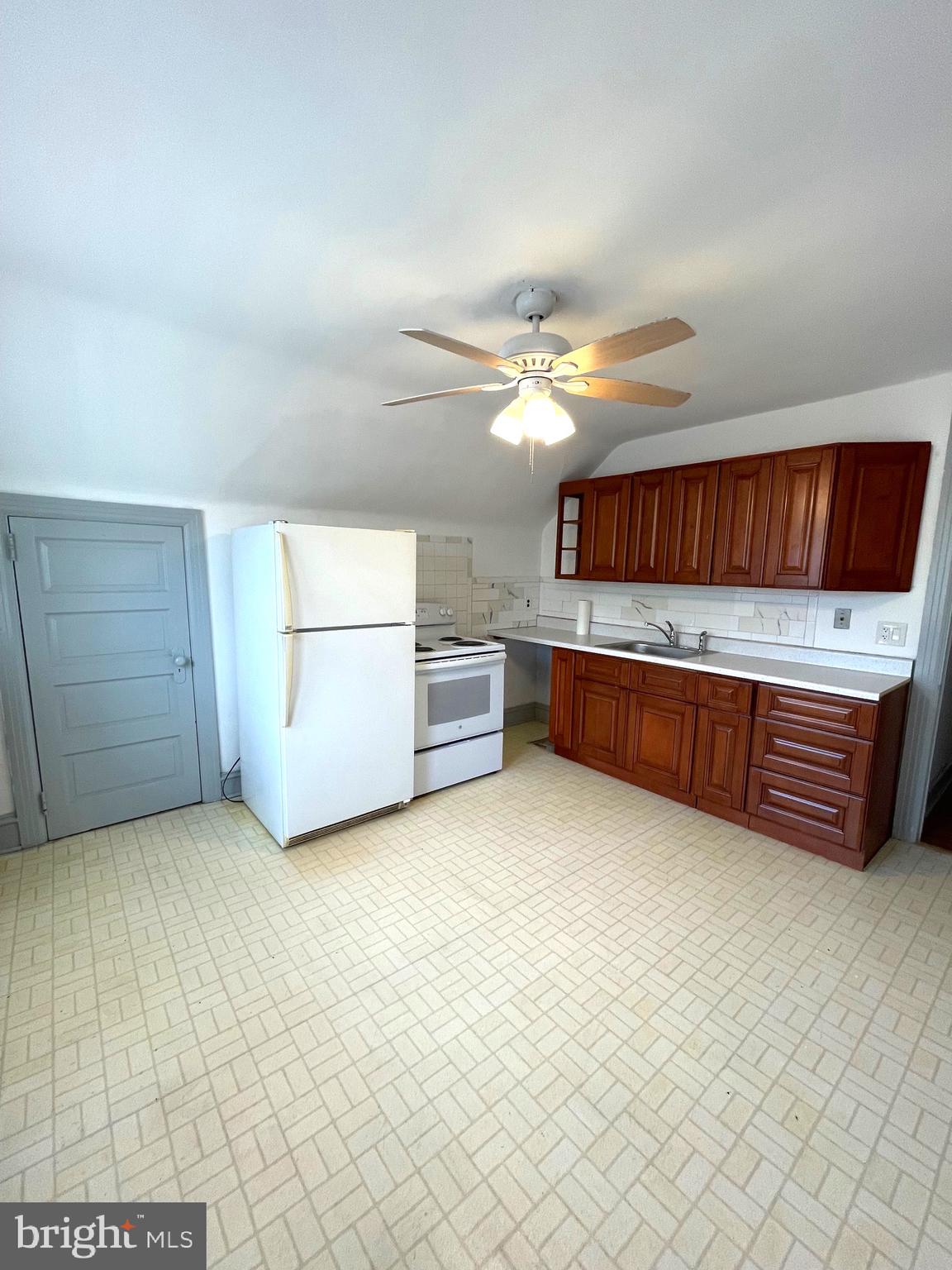 215 South Easton Road Glenside, PA 19038 - Photo 3 of 18 Kitchen