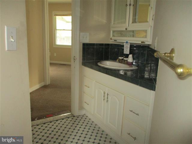 4 Orville Road Baltimore, MD 21221 - Photo 17 of 25 Bath