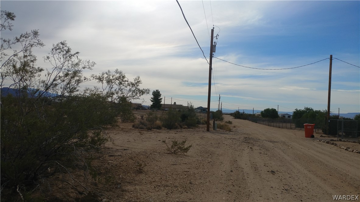 Lot 13 North Avra Road Golden Valley, AZ 86413 - Photo 7 of 8