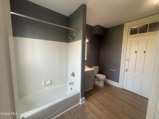 $1,400 | 17 Ash Grove Place, Unit 4, Albany, NY 12202