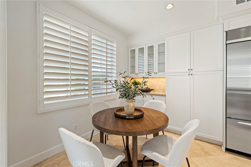 13013 Maxwell Drive Tustin, CA 92782 - Photo 13 of 41 Breakfast Nook