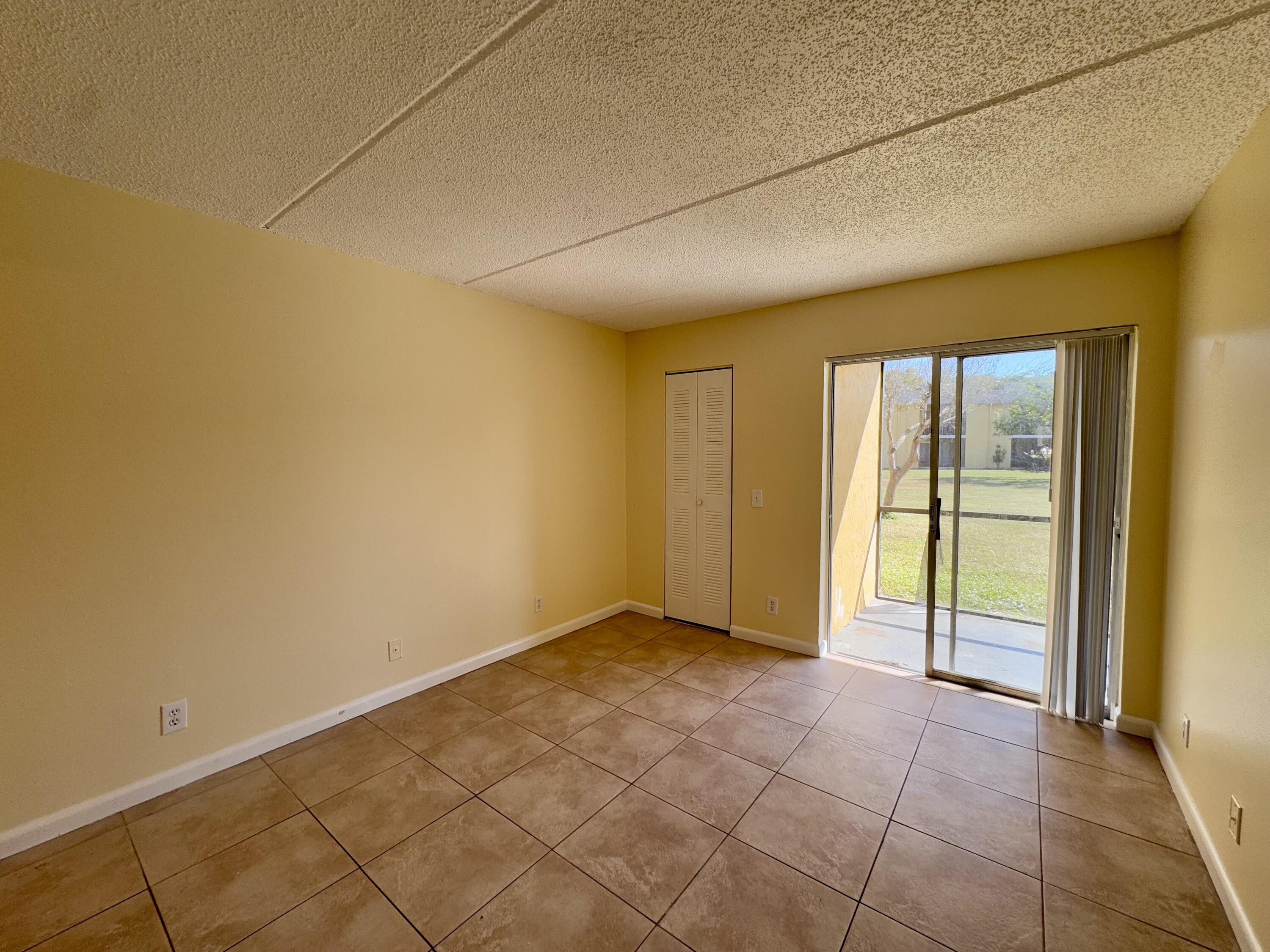 710 Meadows Circle Boynton Beach, FL 33436 - Photo 11 of 31 IMG_7290