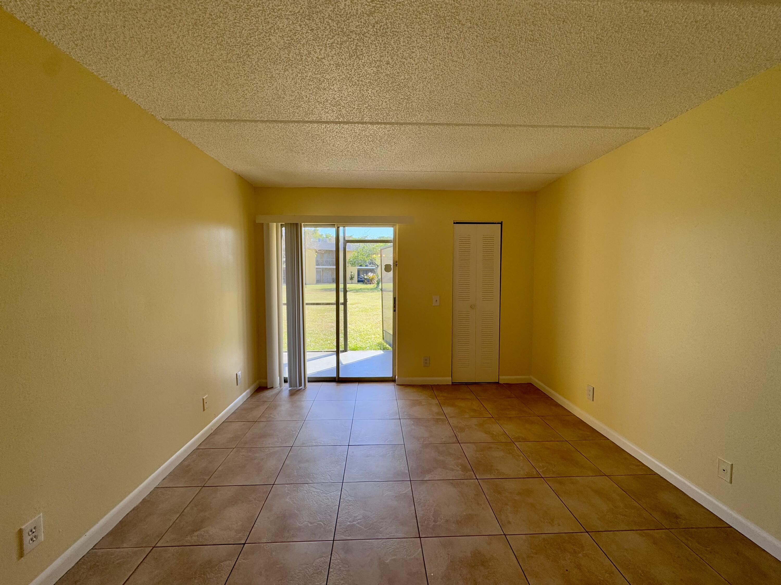 710 Meadows Circle Boynton Beach, FL 33436 - Photo 21 of 31 IMG_7300