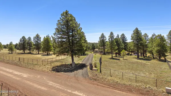 $1,879,000 | 13428 Keith Drive, Parks, AZ 86018