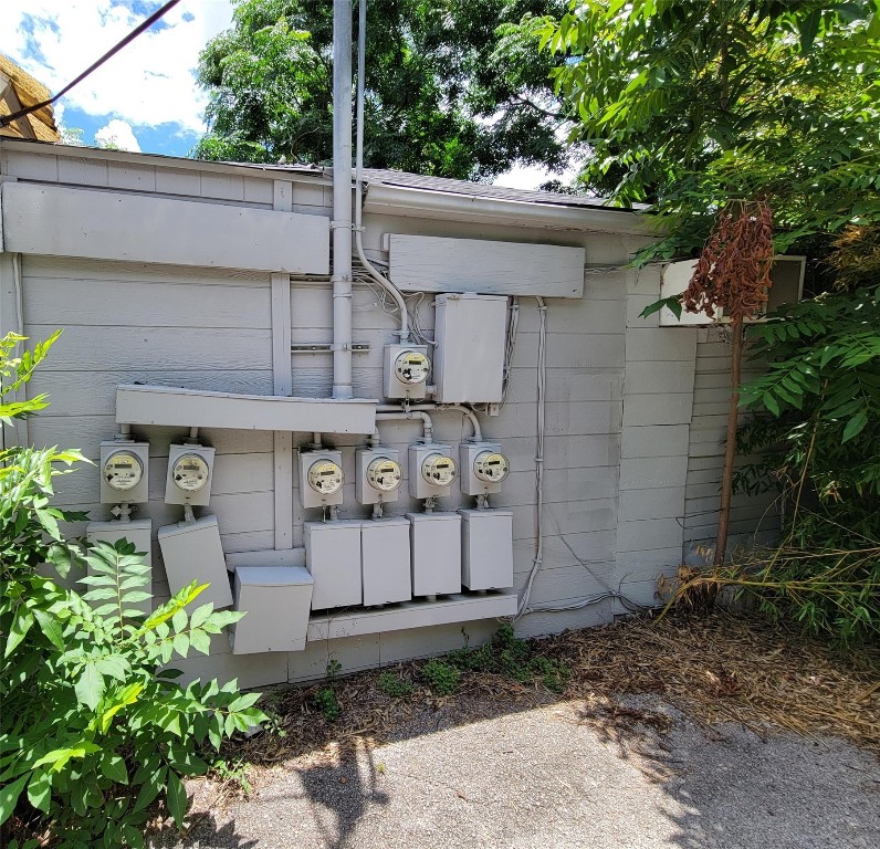 3204 Tom Green Street Austin, TX 78705 - Photo 5 of 18