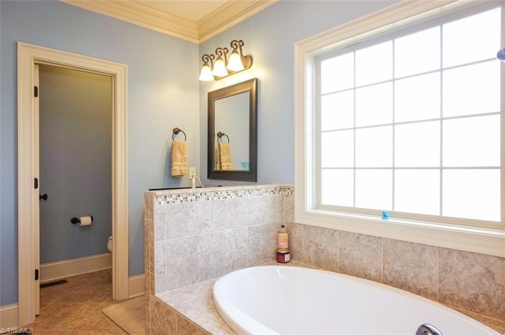 7790 Sutter Road Greensboro, NC 27455 - Photo 11 of 30 Master bath