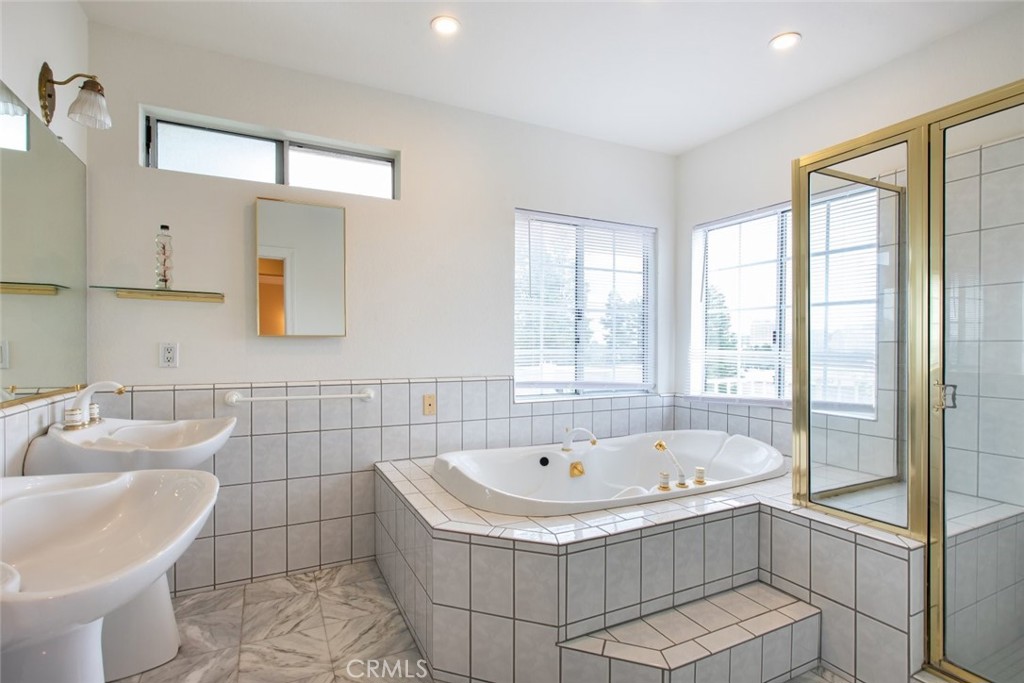 314 West Kenneth Road Glendale, CA 91202 - Photo 28 of 55 Gallery Image 28