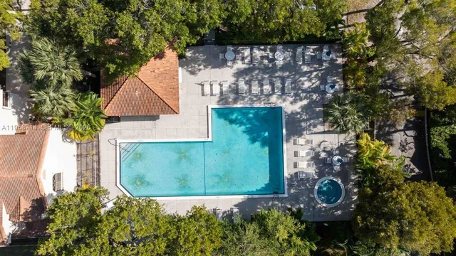 $3,200 | 3475 Emerald Oaks Drive, Unit 1705, Hollywood, FL 33021