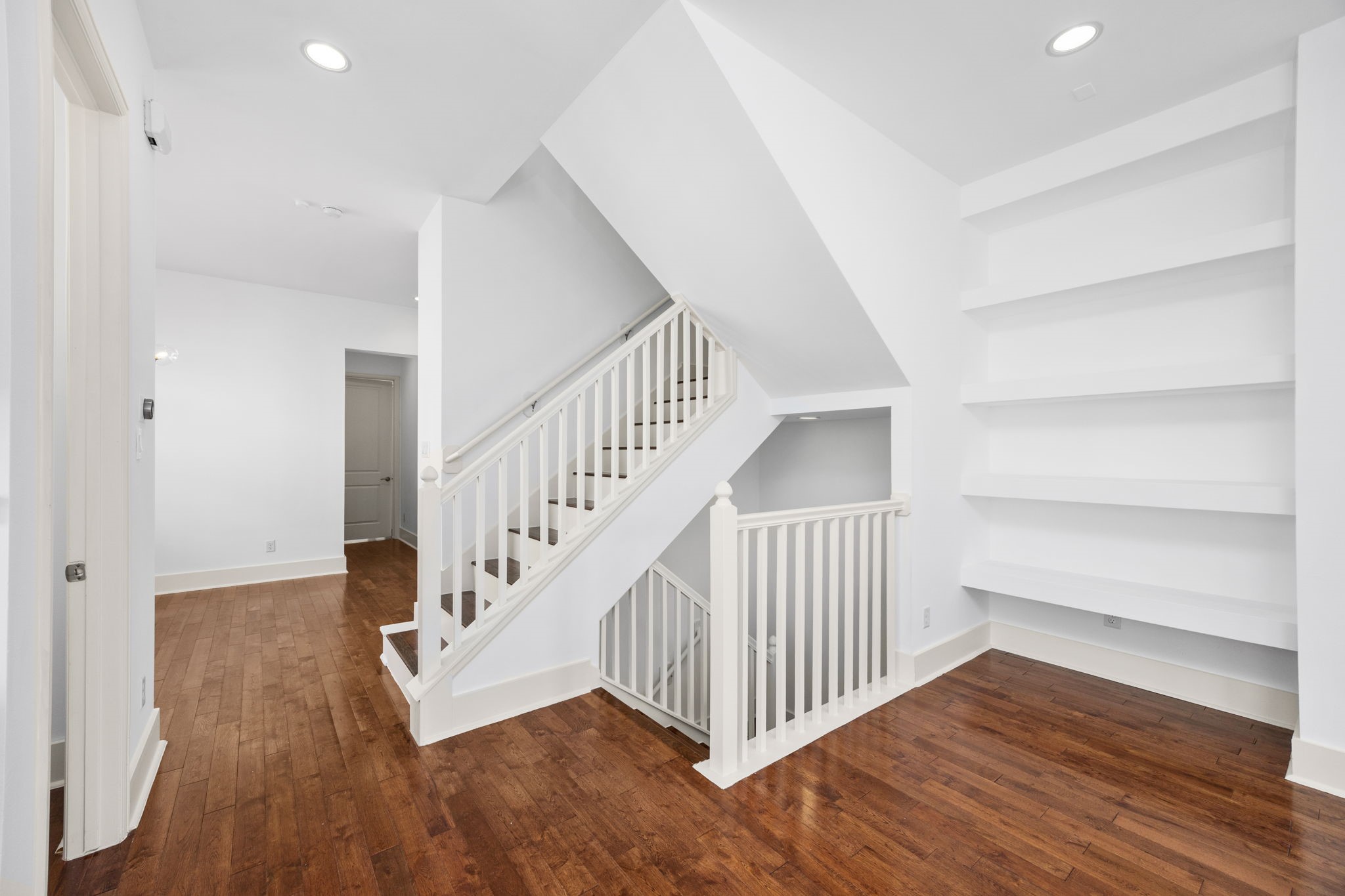 4512 Inker Street, Unit A Houston, TX 77007 - Photo 18 of 39 View of stairs to the third floor.