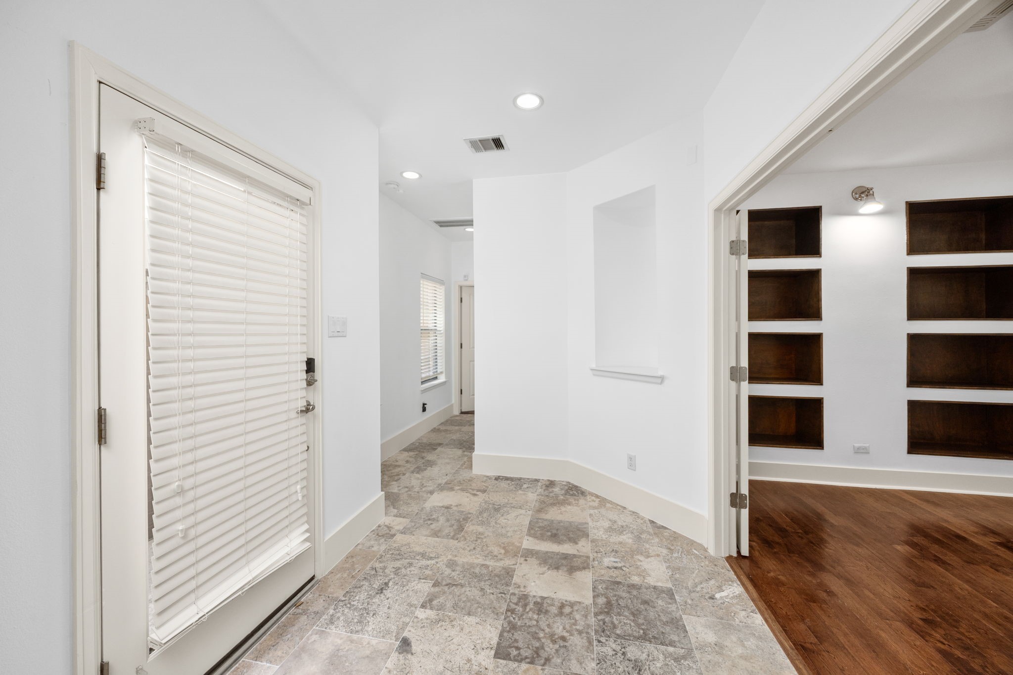 4512 Inker Street, Unit A Houston, TX 77007 - Photo 6 of 39 First Floor: Office with built-ins.