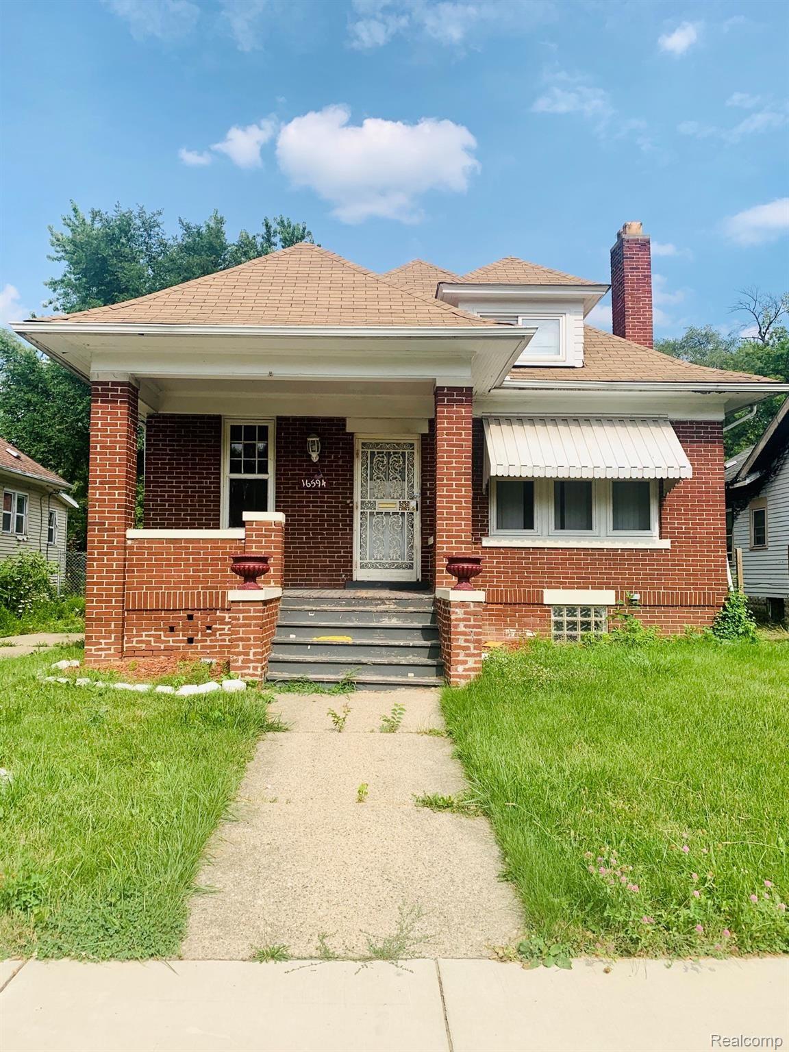 16594 Burt Road Detroit, MI 48219 - Photo 1 of 22 BB866E3A-83C7-41F3-8FEB-70949A252CA6.jpeg