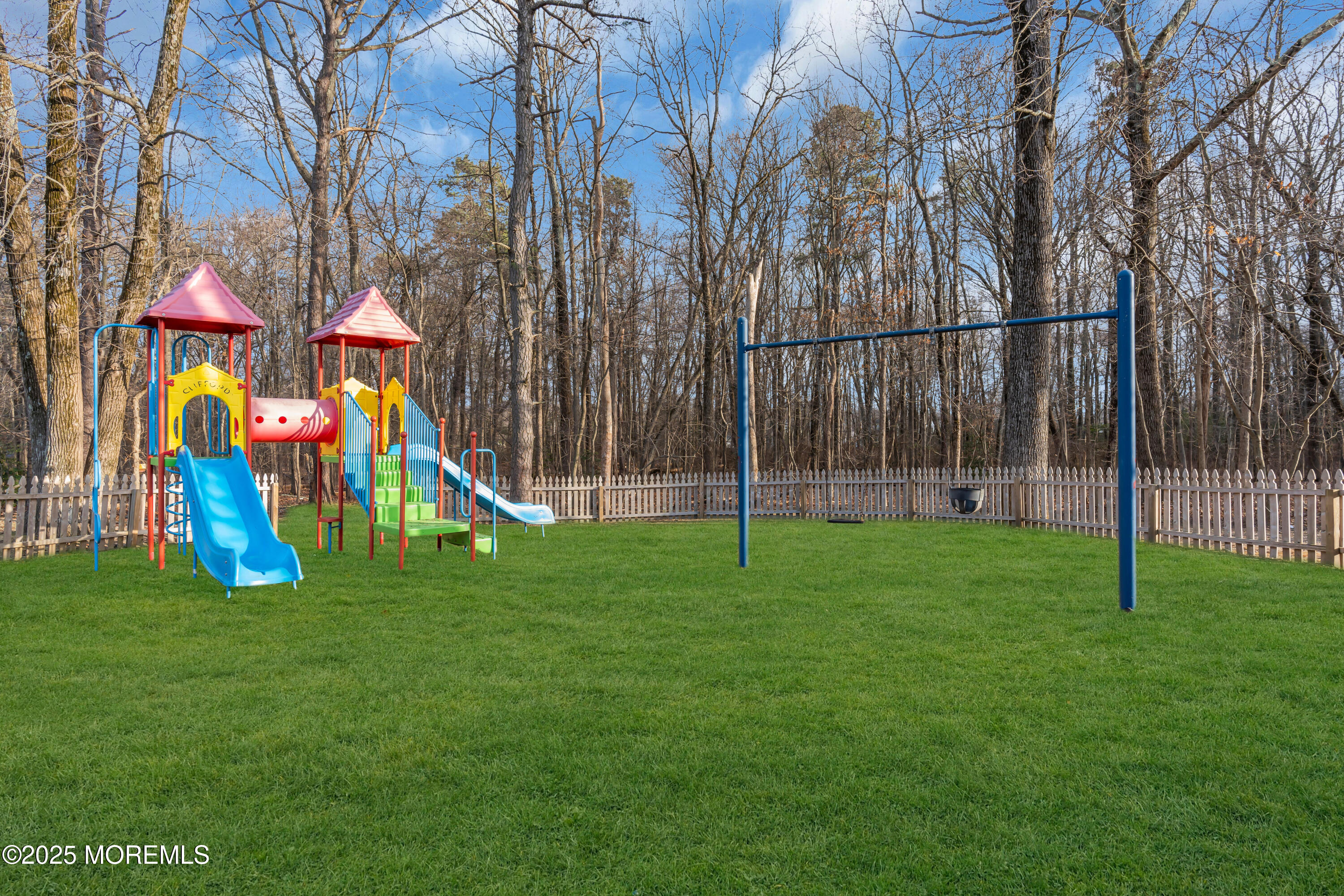 2804 Ridgefield Court, Unit 2804 Helmetta, NJ 08828 - Photo 21 of 21 020_dsc08681-1_815