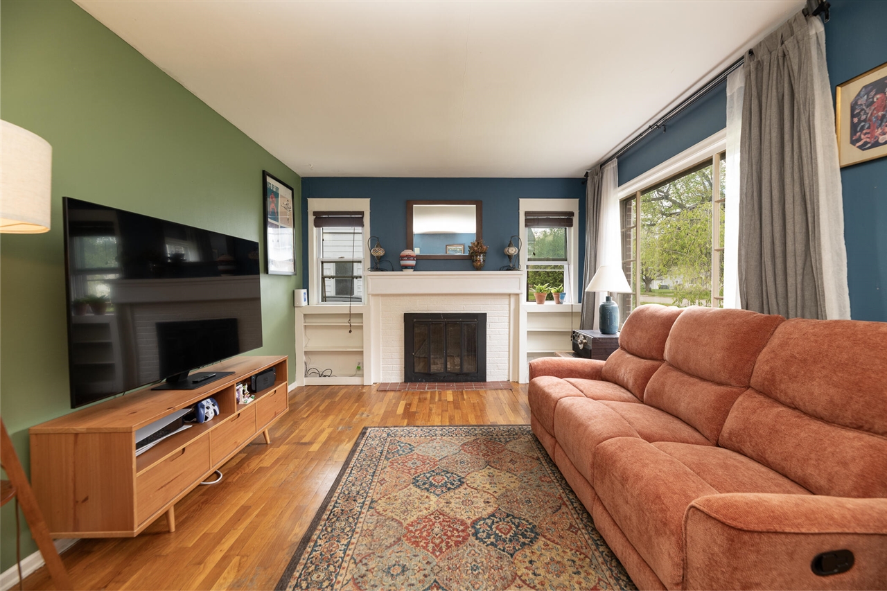 2022 Paddington Road Kalamazoo, MI 49001 - Photo 3 of 37