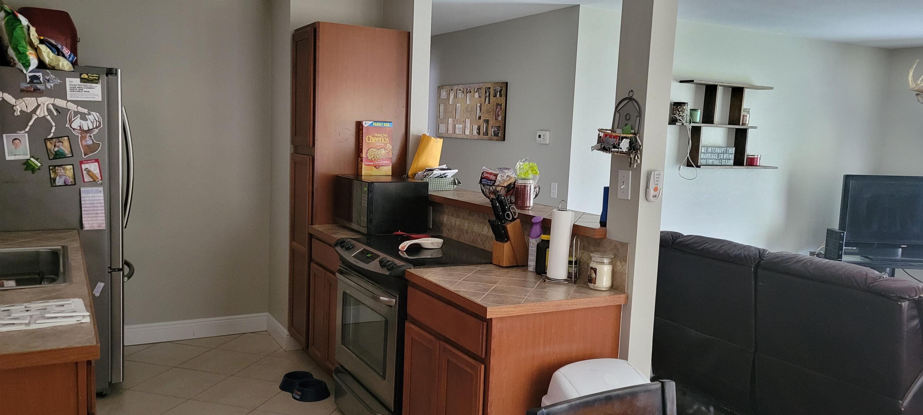 Kitchen right