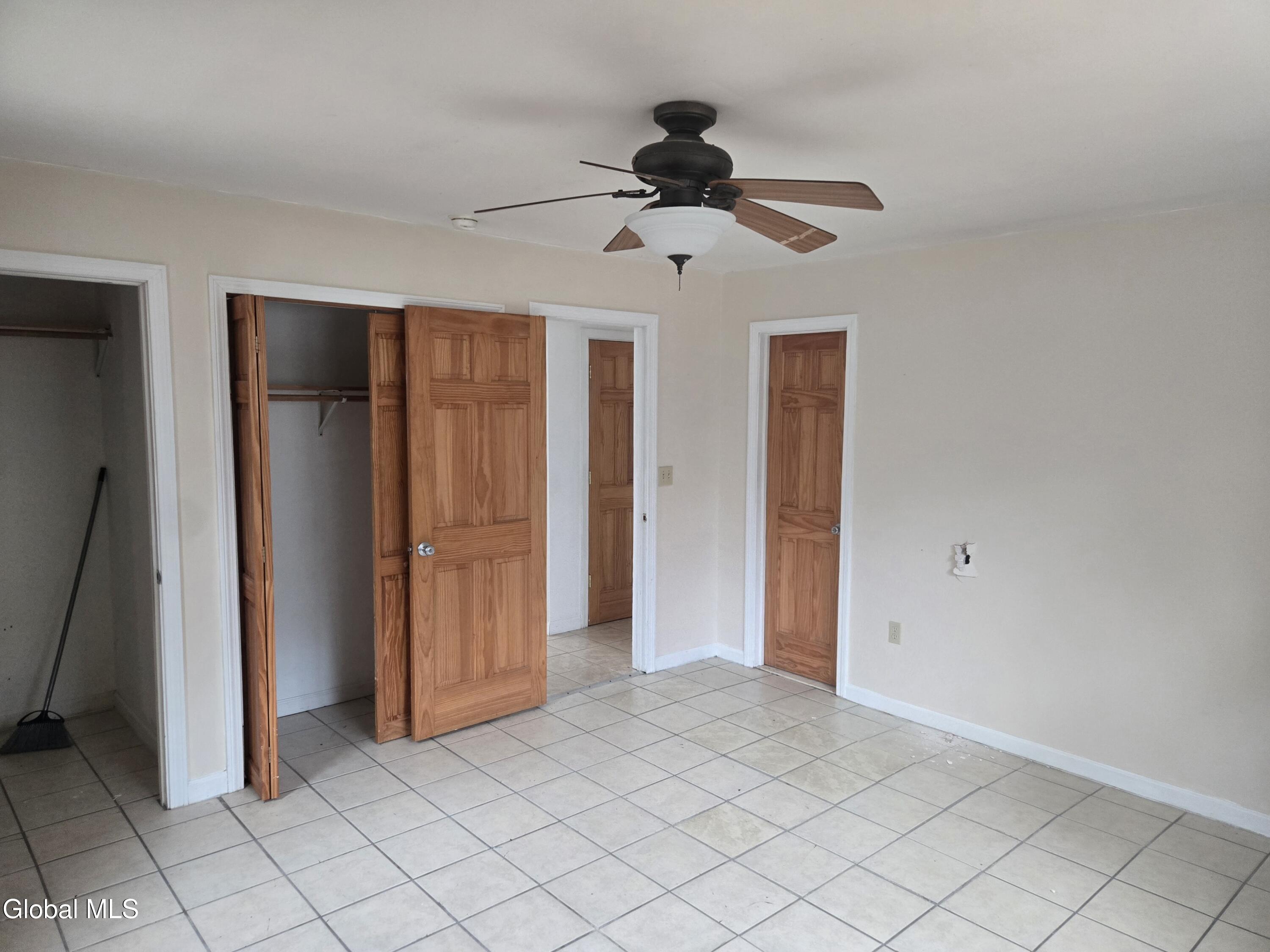 627 Englemore Road Clifton Park, NY 12065 - Photo 14 of 44 20260410_161413