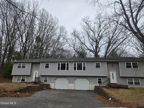 $439,900 | 627 Englemore Road, Clifton Park, NY 12065