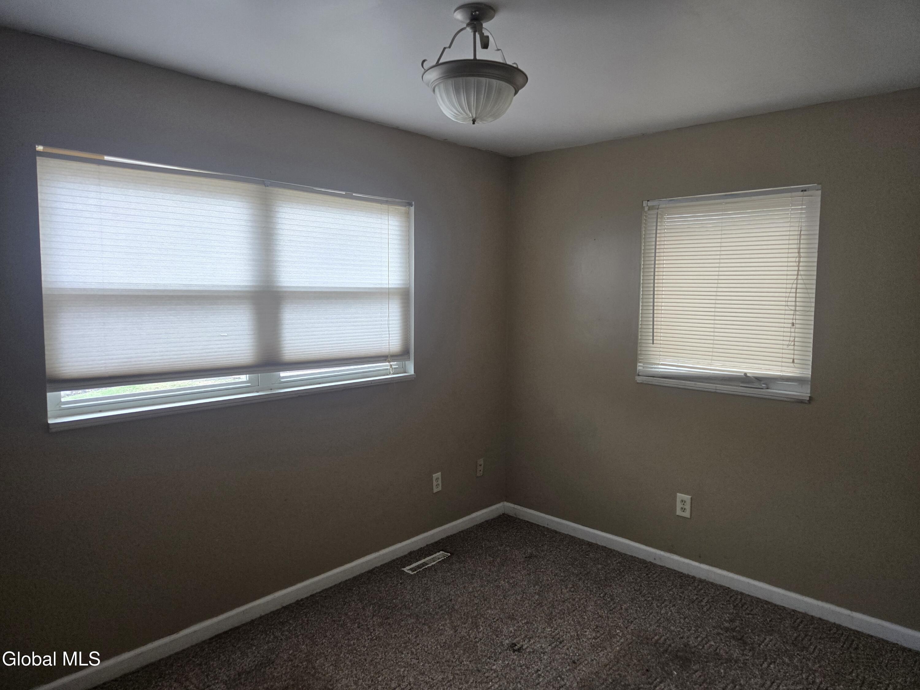 627 Englemore Road Clifton Park, NY 12065 - Photo 35 of 44 20260410_162249