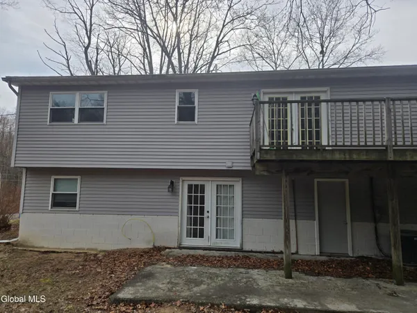 $439,900 | 627 Englemore Road, Clifton Park, NY 12065