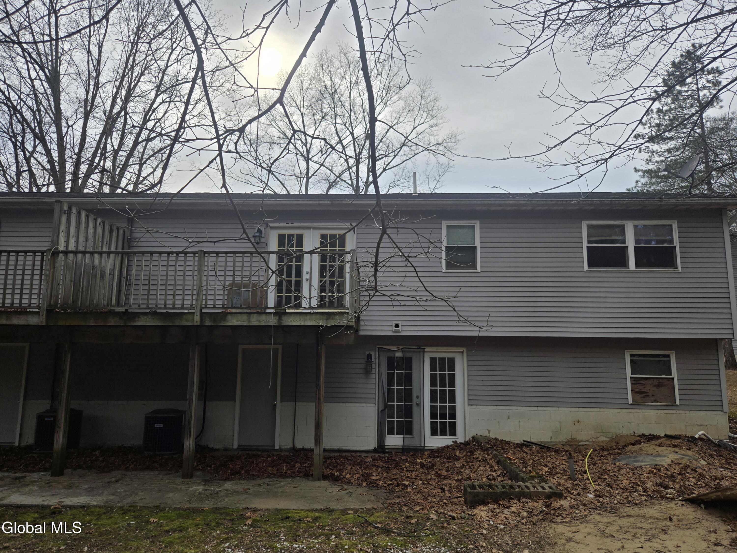 627 Englemore Road Clifton Park, NY 12065 - Photo 9 of 44 20260410_164116