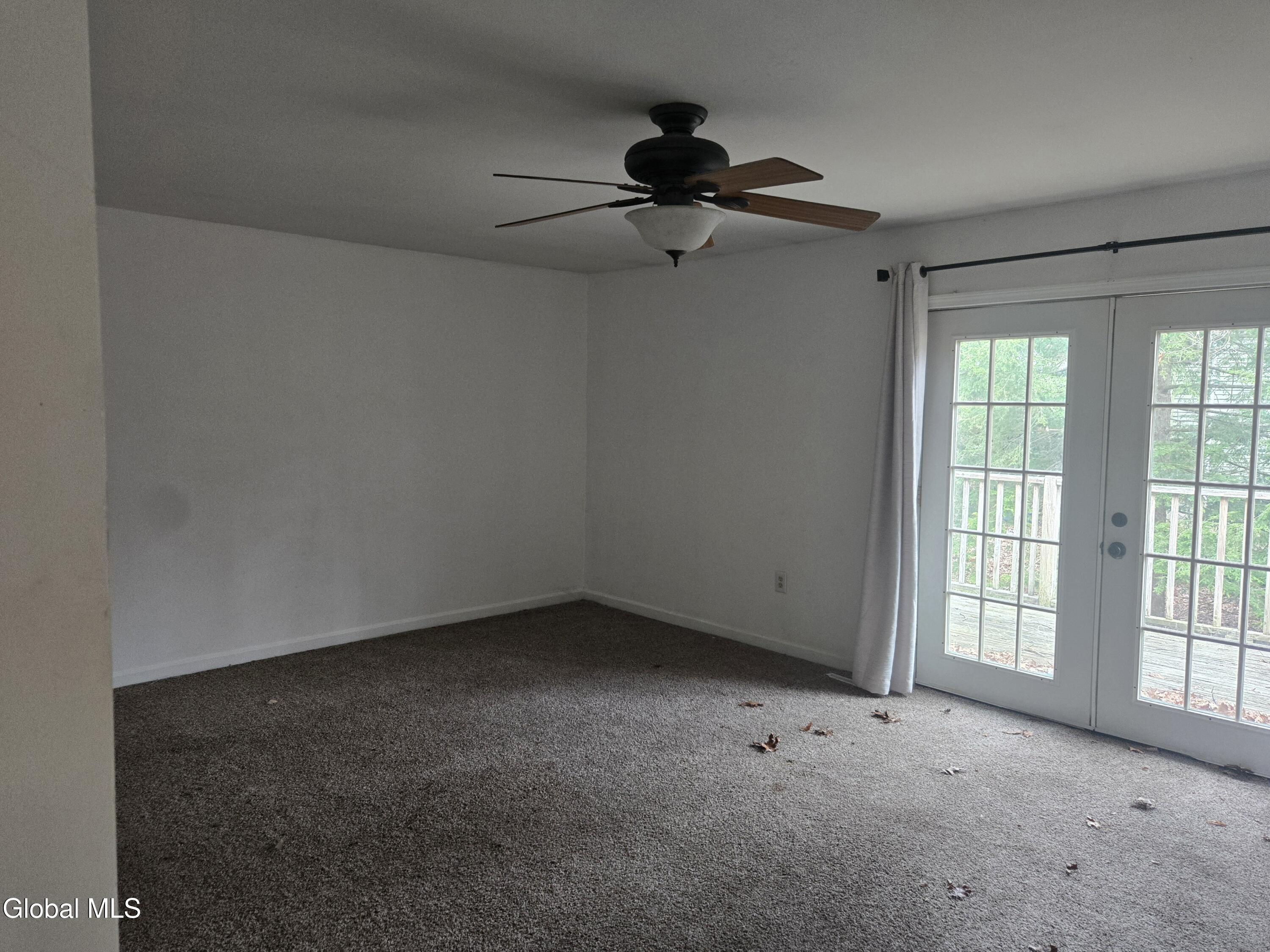 627 Englemore Road Clifton Park, NY 12065 - Photo 10 of 44 20260410_161514