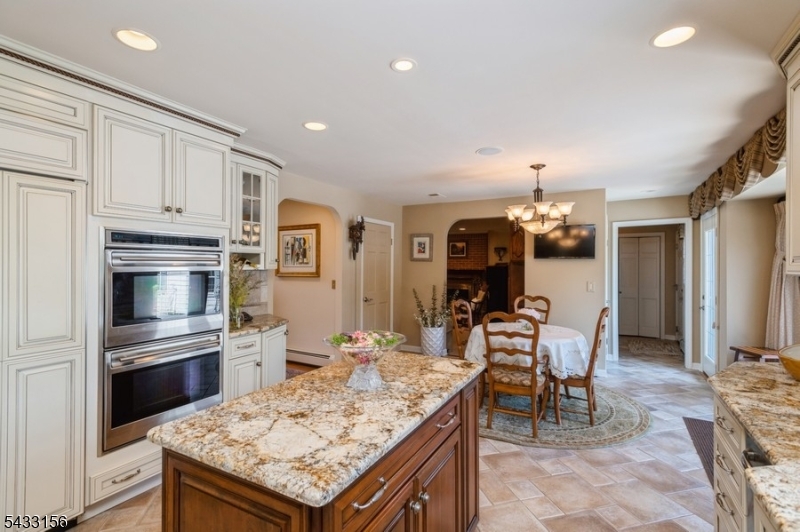 200 Raritan Lane Whitehouse Station, NJ 08889 - Photo 12 of 36