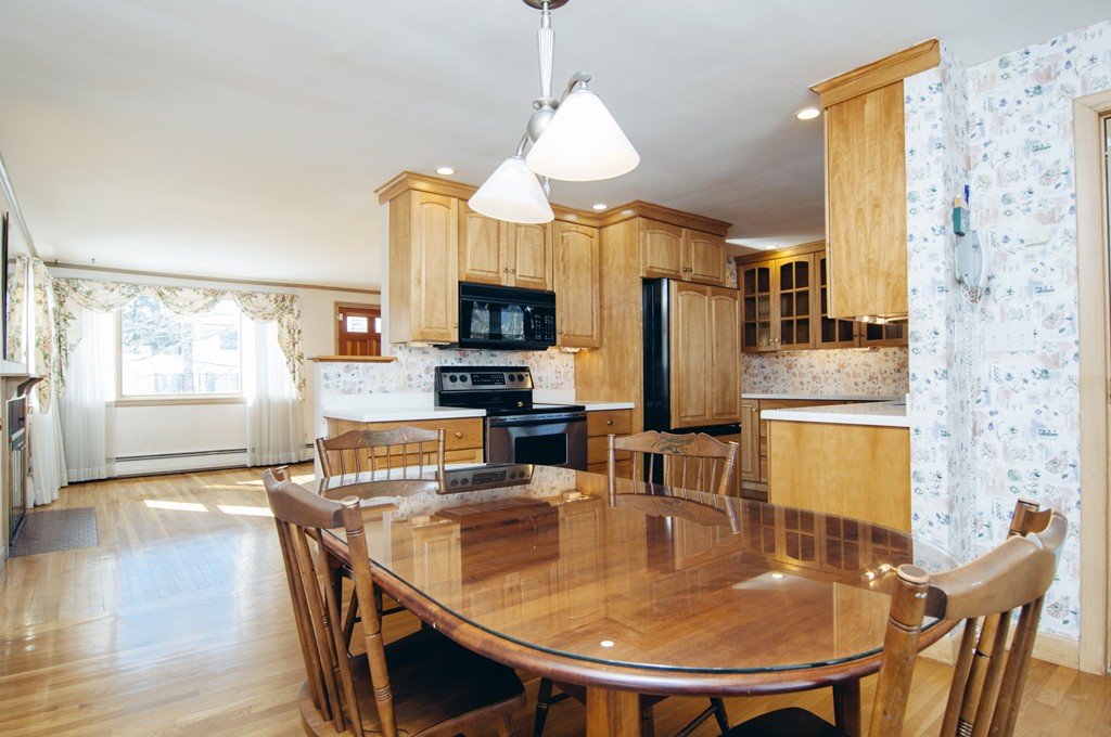 7 Burton Road Braintree, MA 02184 - Photo 5 of 30 Gallery Image 5