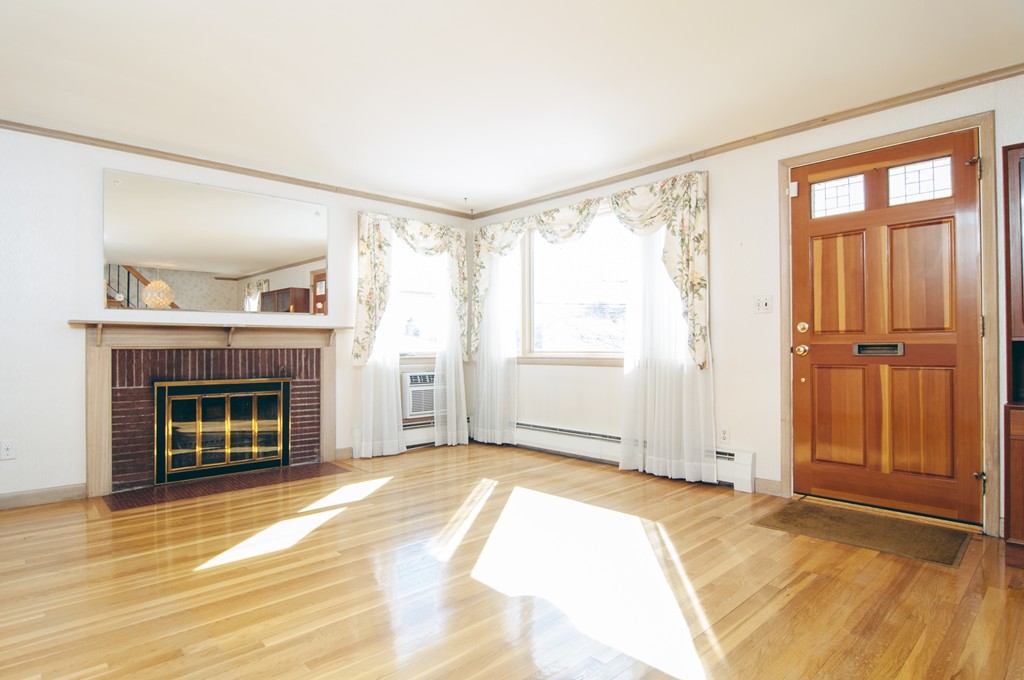 7 Burton Road Braintree, MA 02184 - Photo 10 of 30 Gallery Image 10