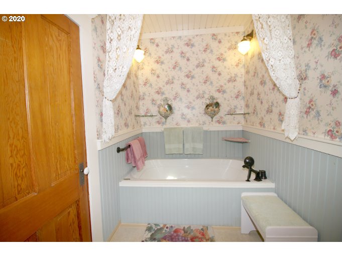 10640 Freeman Road Birkenfeld, OR 97016 - Photo 22 of 32 Gallery Image 22
