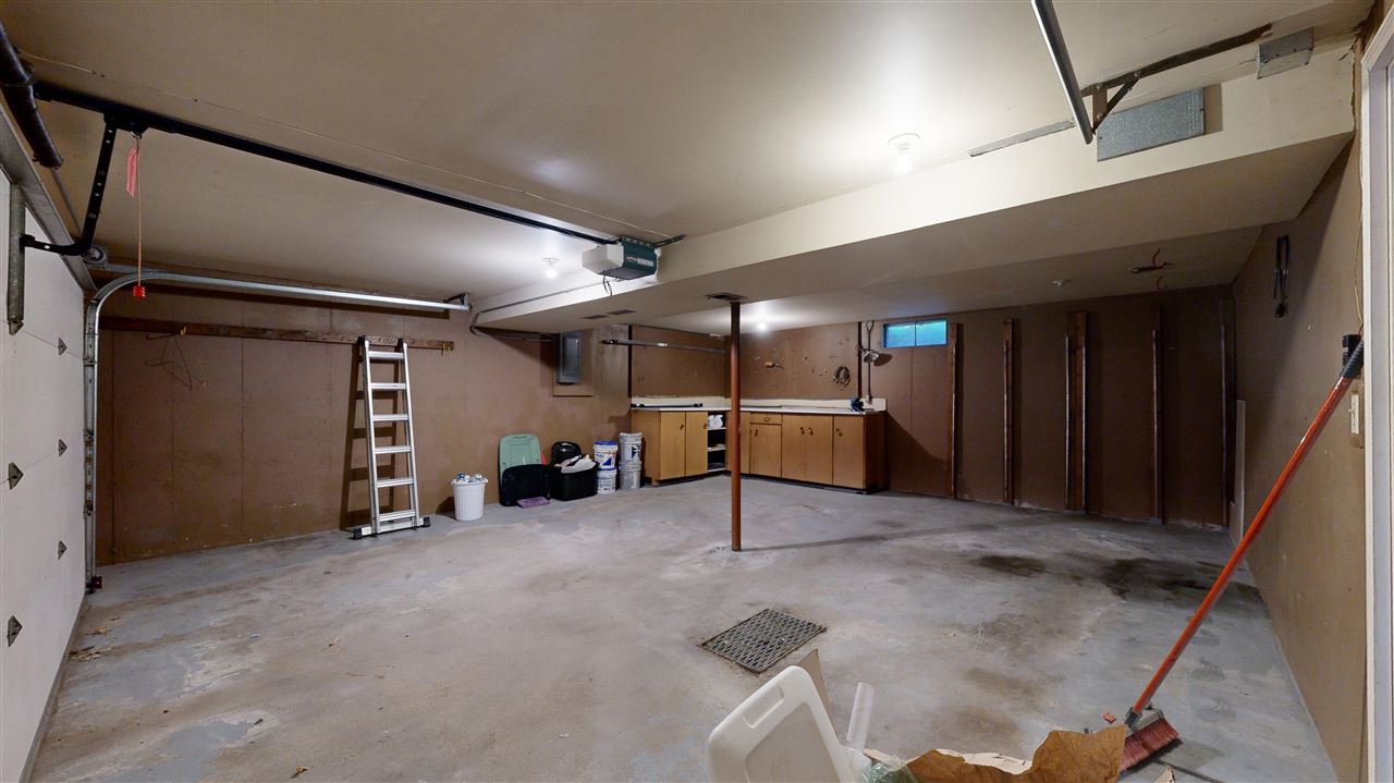 1426 Rochester Avenue Iowa City, IA 52245 - Photo 13 of 16 Gallery Image 13