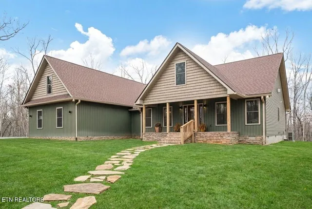 $585,000 | 611 Dripping Springs Road, Monterey, TN 38574