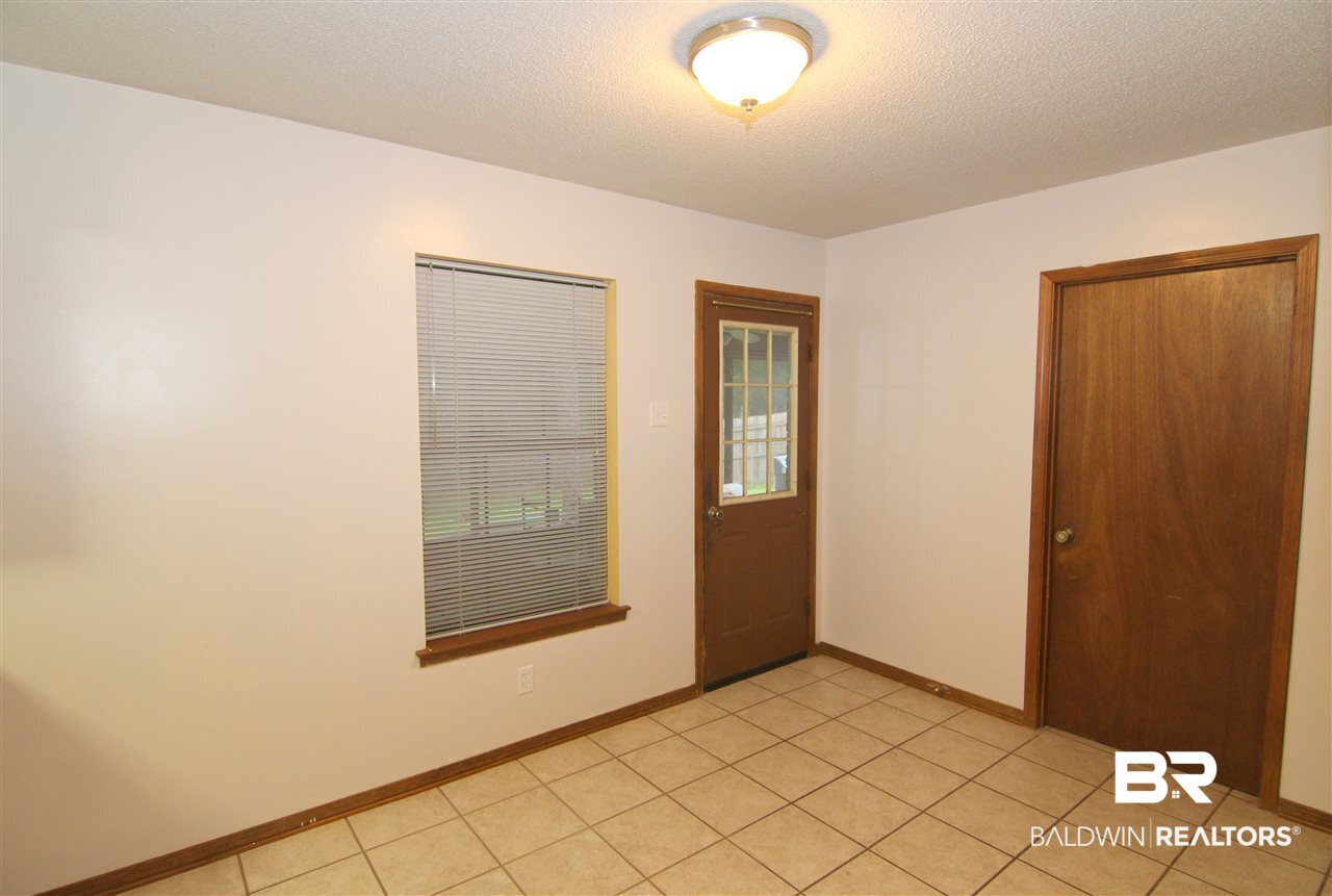 185 Ridgewood Drive Daphne, AL 36526 - Photo 9 of 21 Gallery Image 9