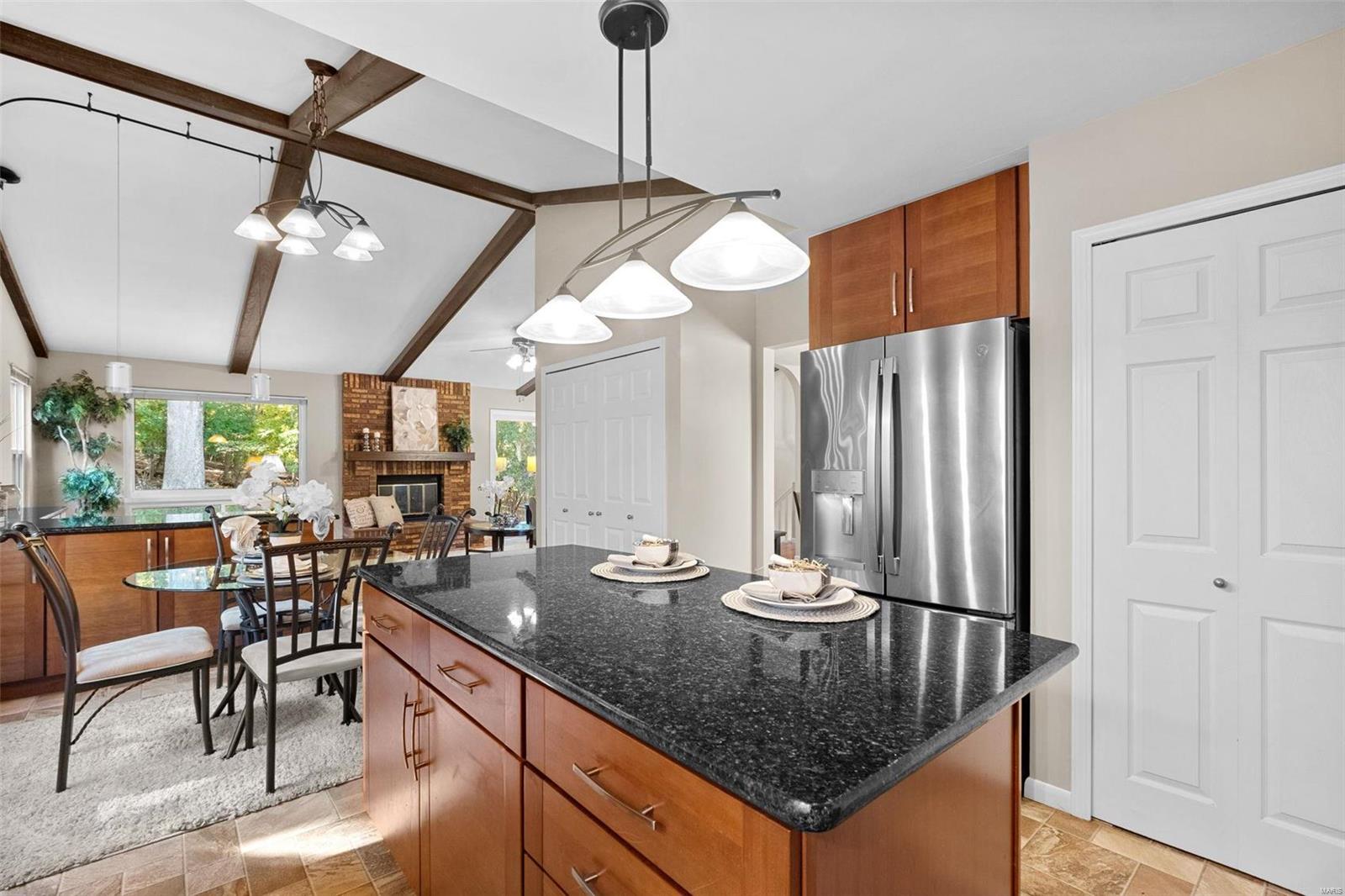 726 Strafford Ridge Drive Ballwin, MO 63021 - Photo 15 of 36