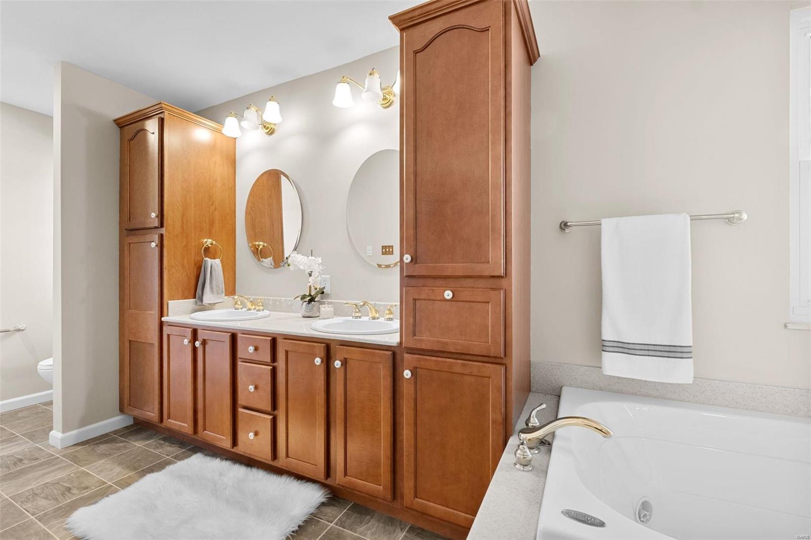 726 Strafford Ridge Drive Ballwin, MO 63021 - Photo 22 of 36