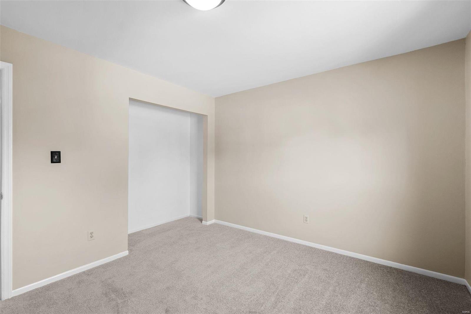 726 Strafford Ridge Drive Ballwin, MO 63021 - Photo 27 of 36