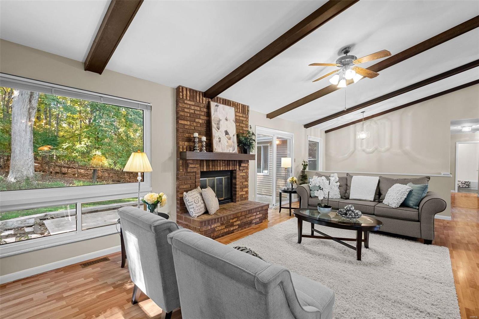 726 Strafford Ridge Drive Ballwin, MO 63021 - Photo 8 of 36