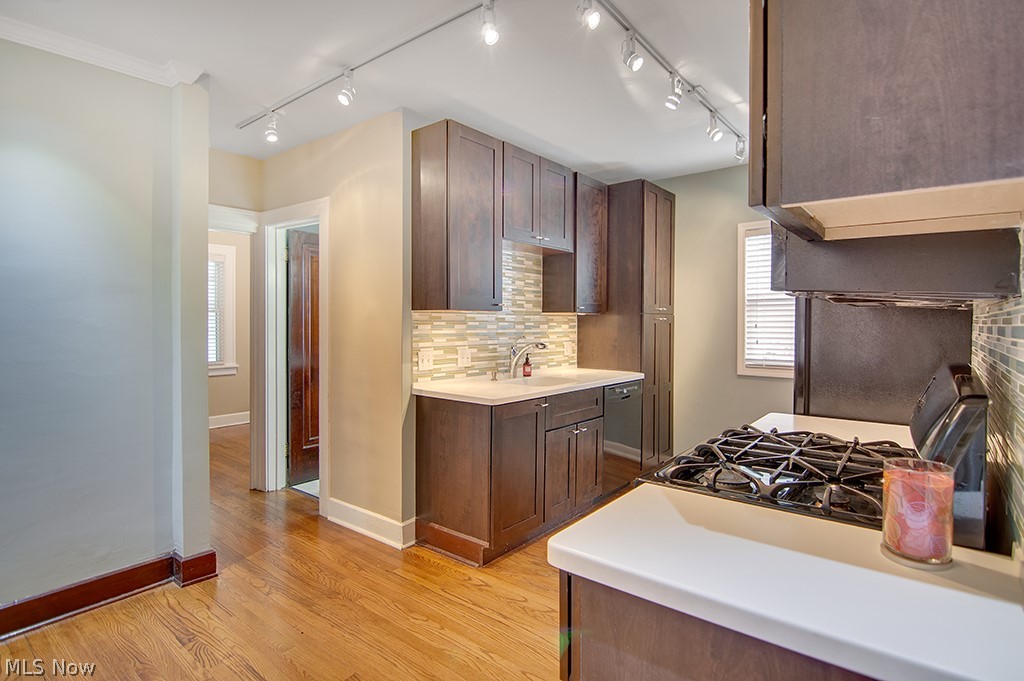 1247 Mayfield Ridge Road Cleveland, OH 44124 - Photo 6 of 21 All appliances included