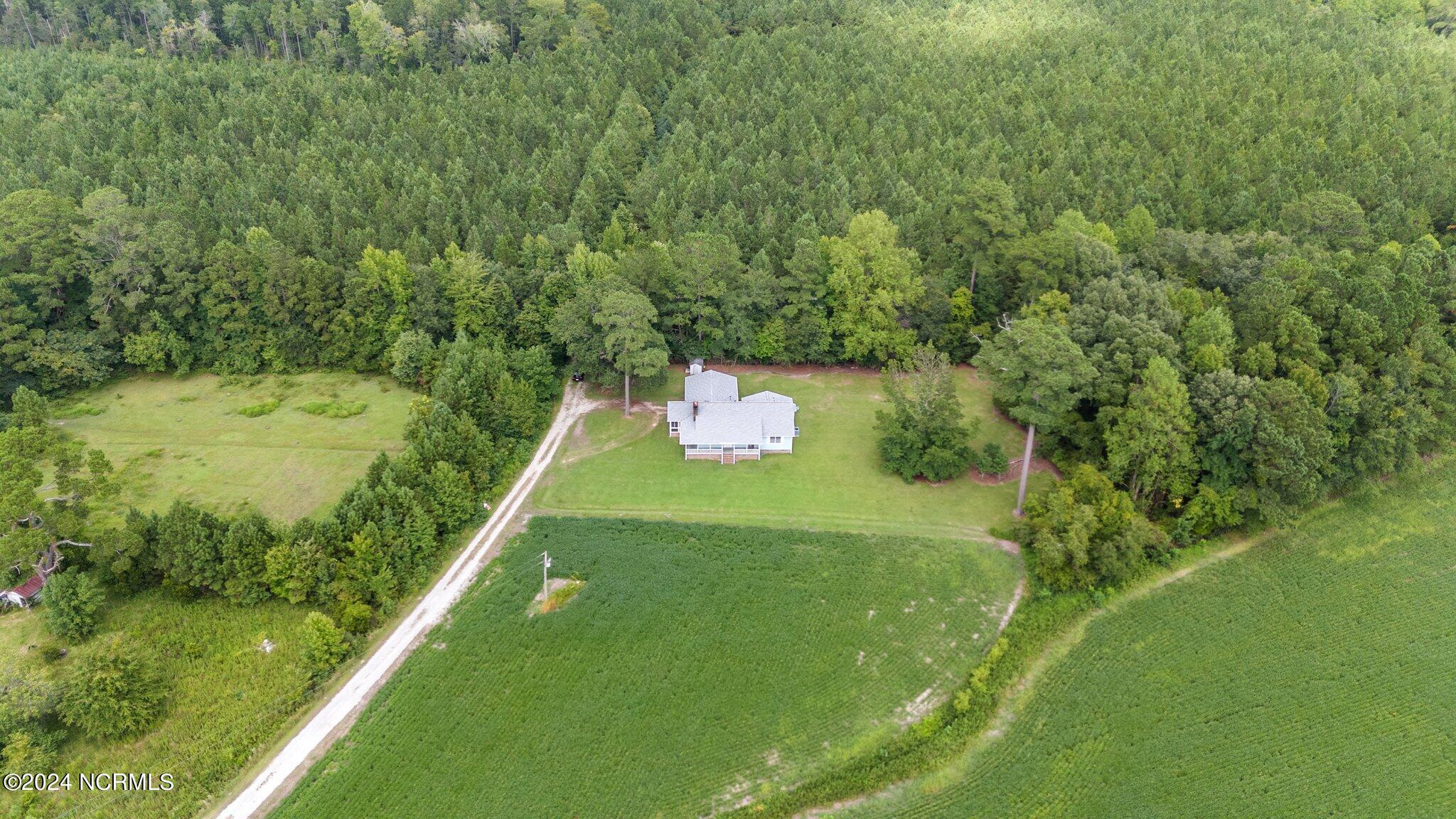 172 Truitt Road New Bern, NC 28560 - Photo 43 of 43 13-web-or-mls-DJI_20240906154043_0237_D