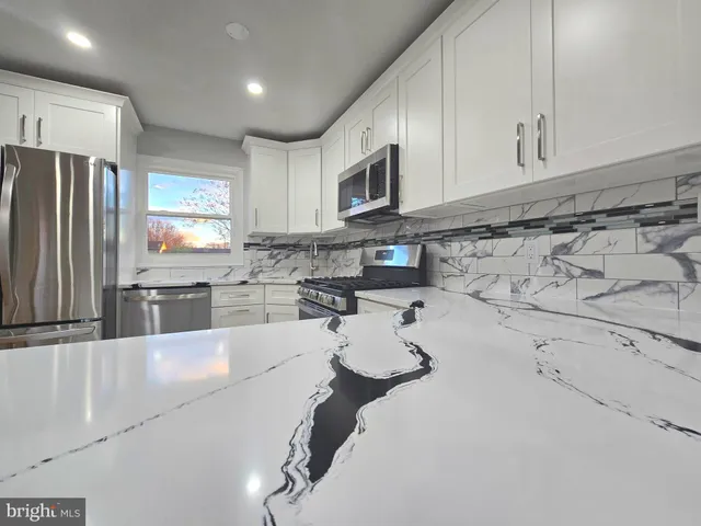 $3,700 | 4813 Lawrence Street, Alexandria, VA 22309