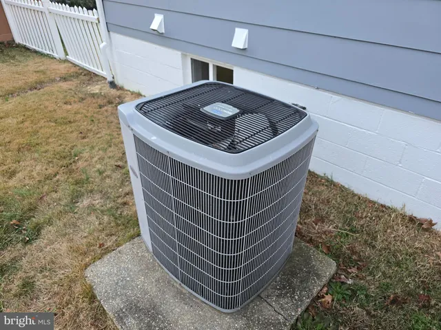 $3,700 | 4813 Lawrence Street, Alexandria, VA 22309