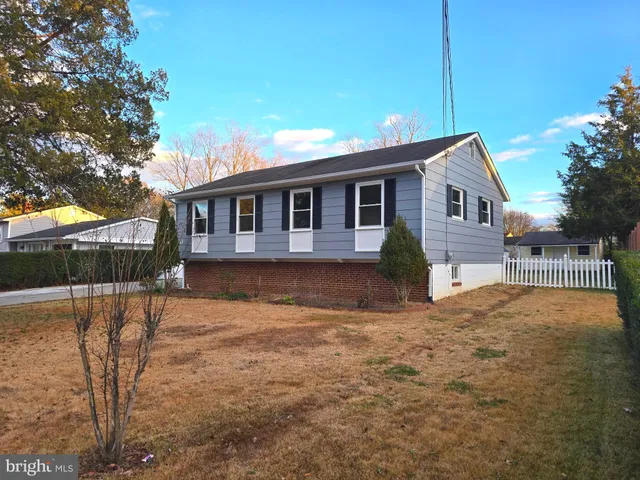 $3,700 | 4813 Lawrence Street, Alexandria, VA 22309