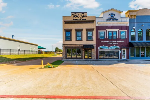 $750,000 | 11821 Farm To Market Road 1488, Unit A, Magnolia, TX 77354