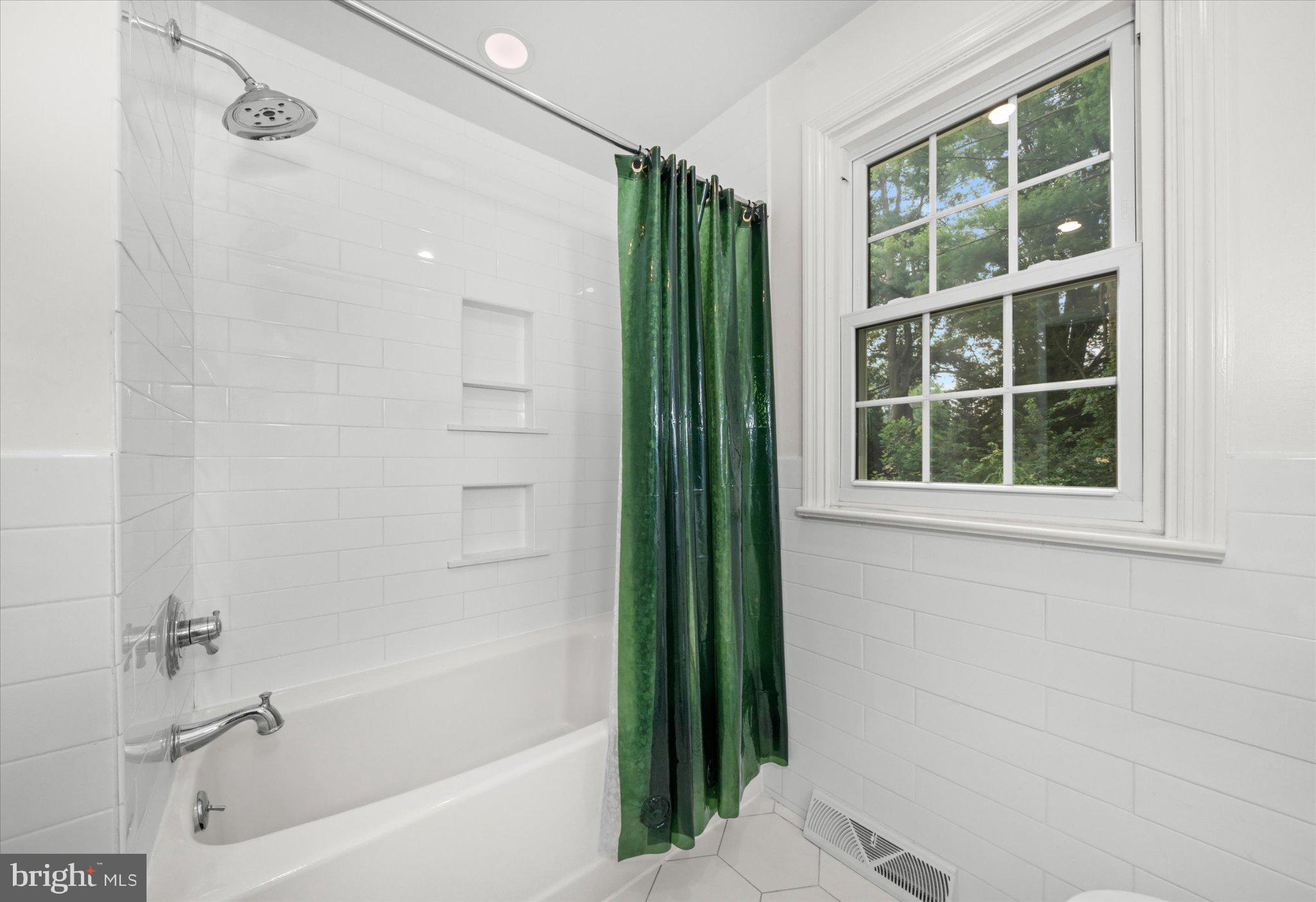720 Mt Lebanon Road Wilmington, DE 19803 - Photo 29 of 63 Bright and airy bathroom retreat.
